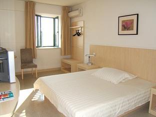 Jinjiang Waigaoqiao Jujin Rd Hotel 2*